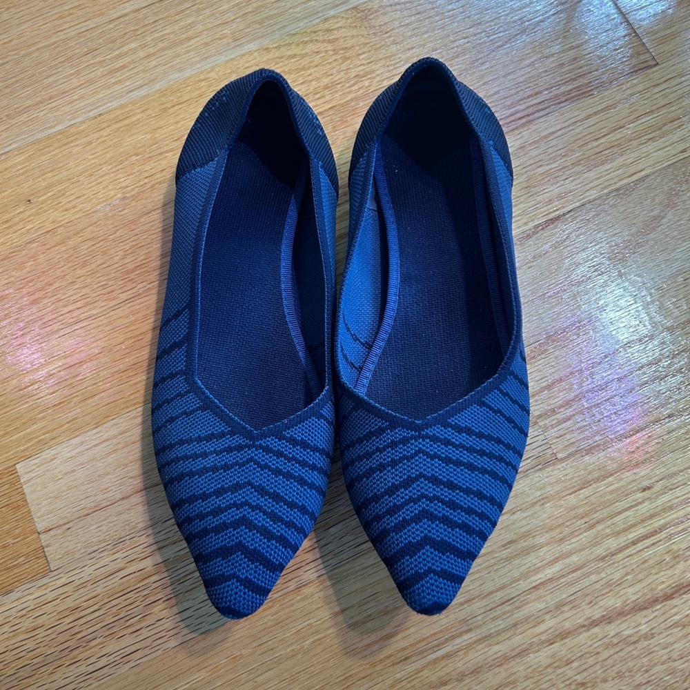 Like New - Machine Washable Stylish Blue Women's Flats